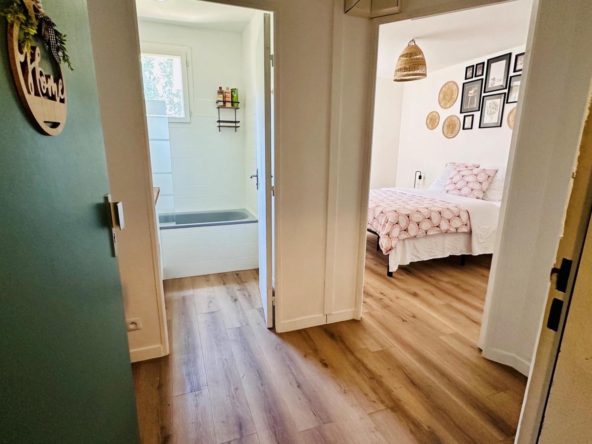 Apartment 40M2-Air Conditioning-Elevator-Underground Parking-Self Checkin! Appart Climatise 40M2-Ascenseur-Parking Souterrain -Arrivee Autonome 亞維農 外观 照片
